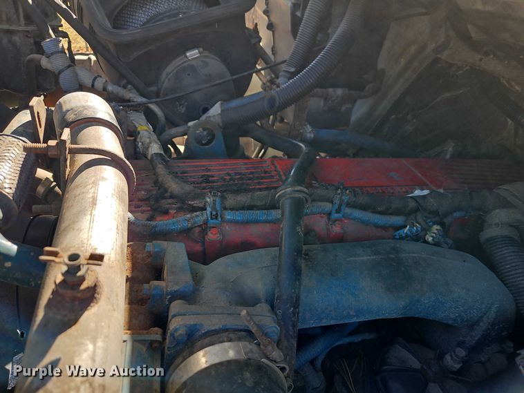 image for item EO4807 2006 International 7400 dump truck