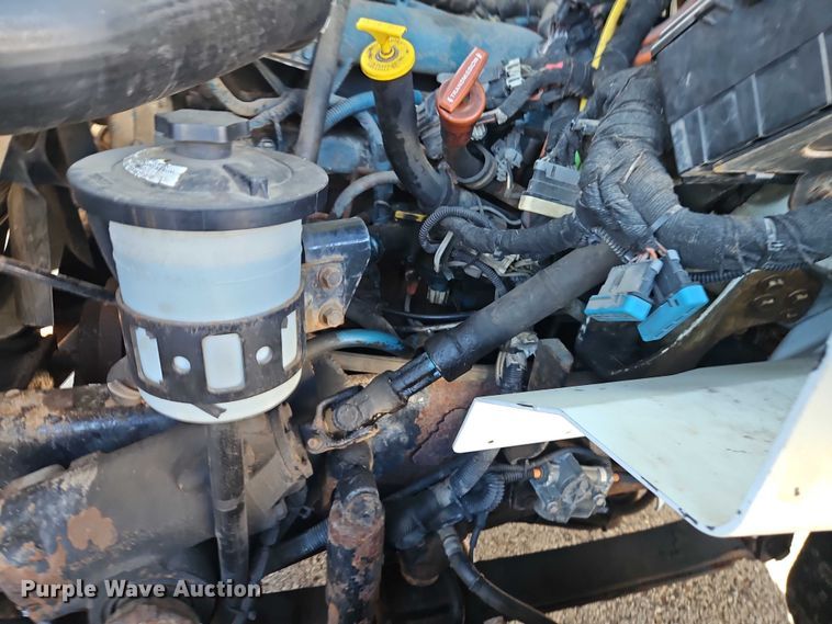 image for item EO4807 2006 International 7400 dump truck