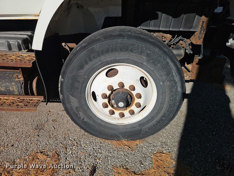 image for item EO4807 2006 International 7400 dump truck