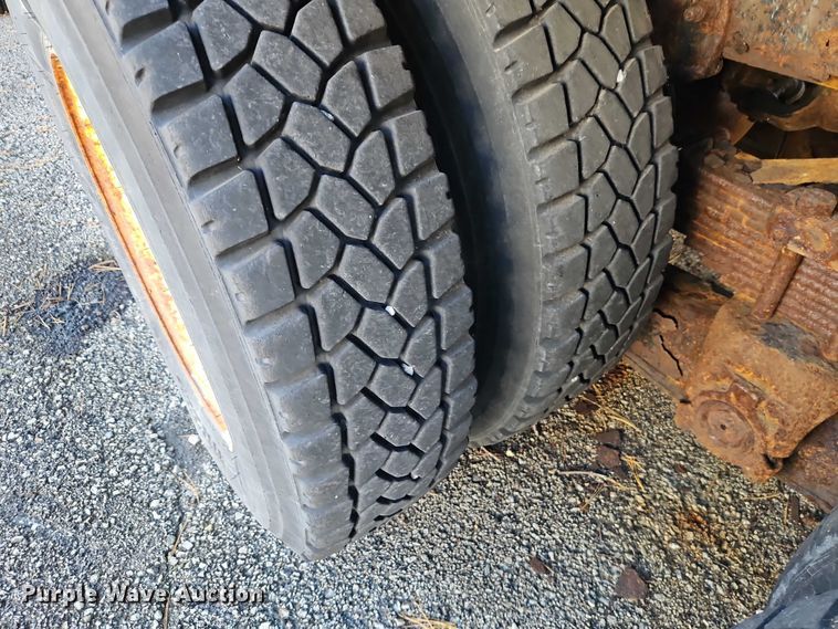 image for item EO4807 2006 International 7400 dump truck