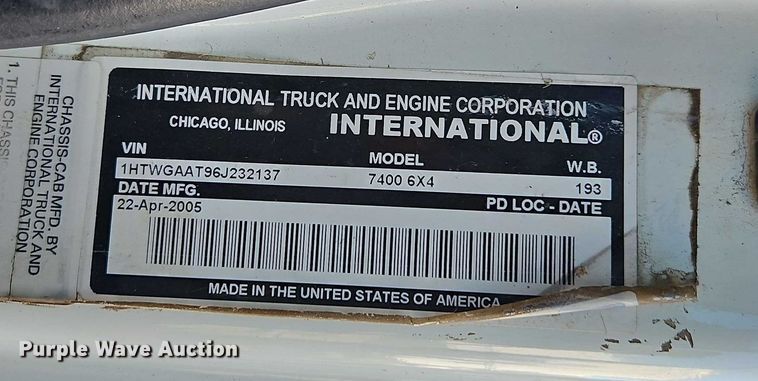 image for item EO4807 2006 International 7400 dump truck