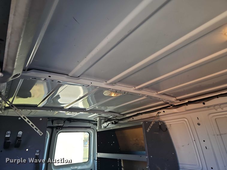 image for item EO4808 2012 Ford E350 Super Duty van with bucket lift