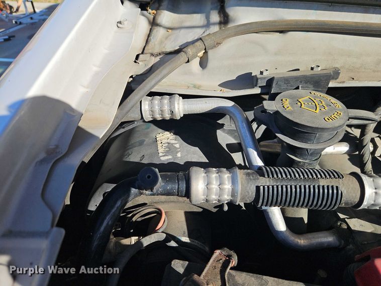 image for item EO4808 2012 Ford E350 Super Duty van with bucket lift