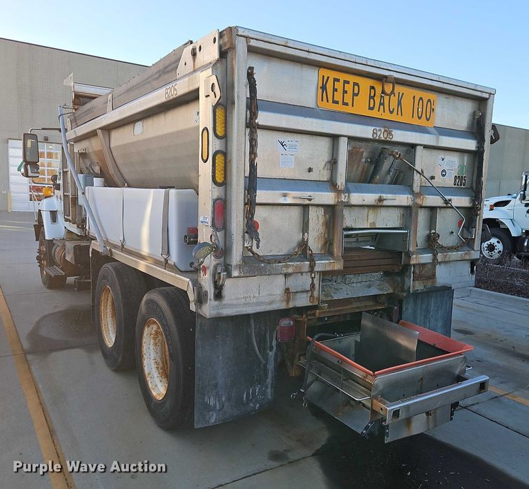 image for item EO4809 2007 International 7400 dump truck