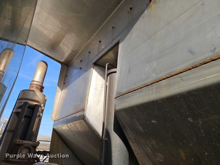 image for item EO4809 2007 International 7400 dump truck