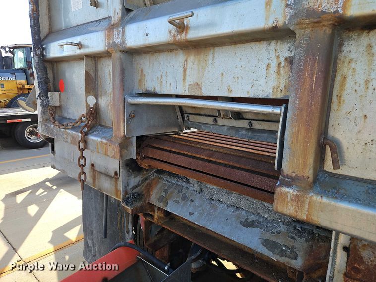 image for item EO4809 2007 International 7400 dump truck