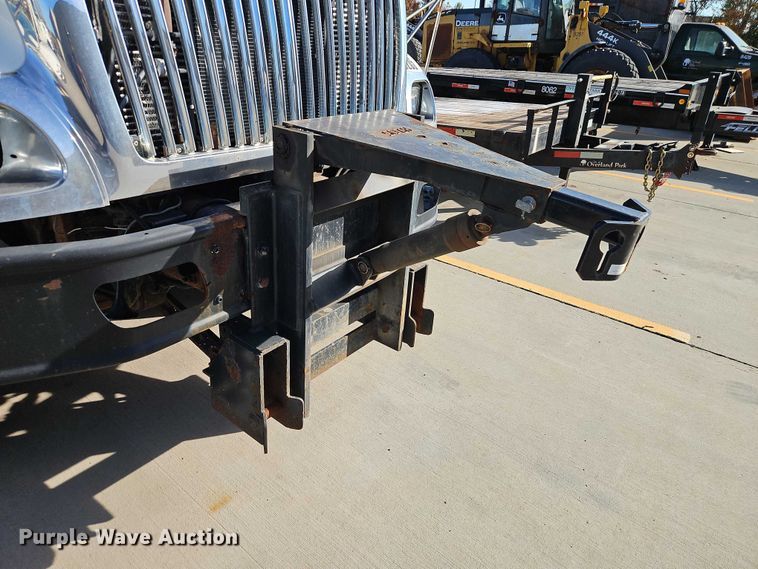 image for item EO4809 2007 International 7400 dump truck