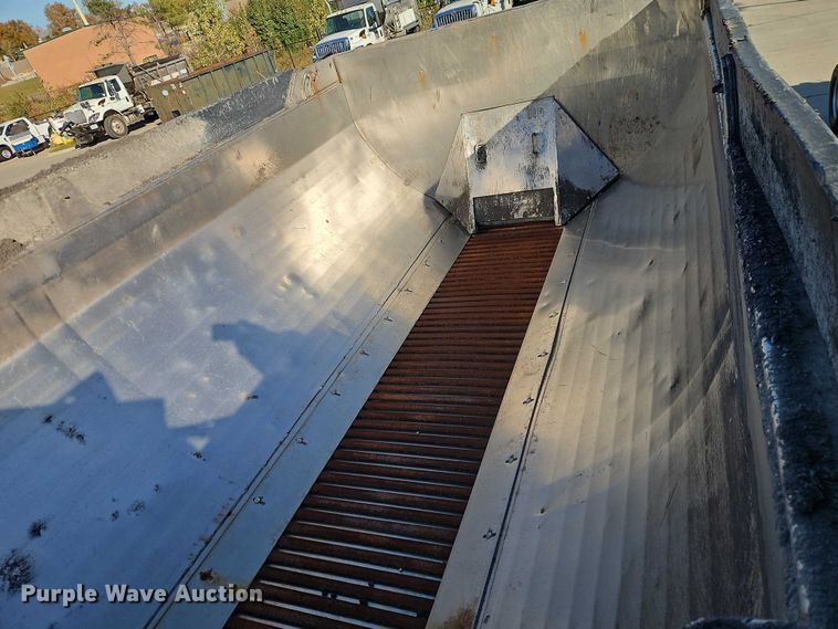 image for item EO4809 2007 International 7400 dump truck