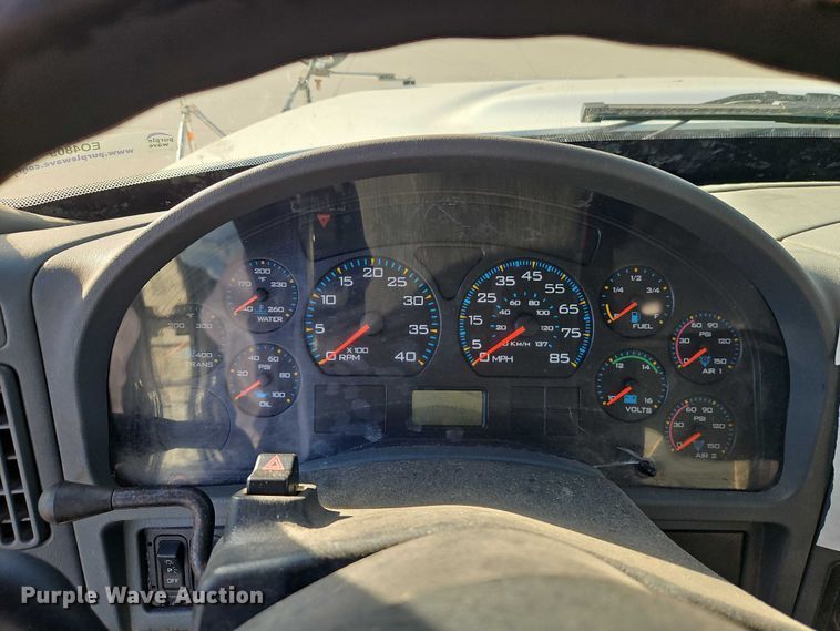 image for item EO4809 2007 International 7400 dump truck