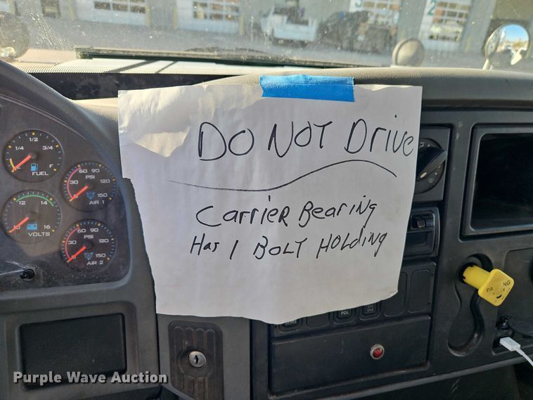 image for item EO4809 2007 International 7400 dump truck