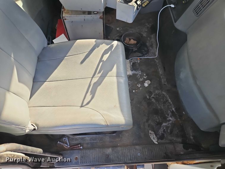 image for item EO4809 2007 International 7400 dump truck