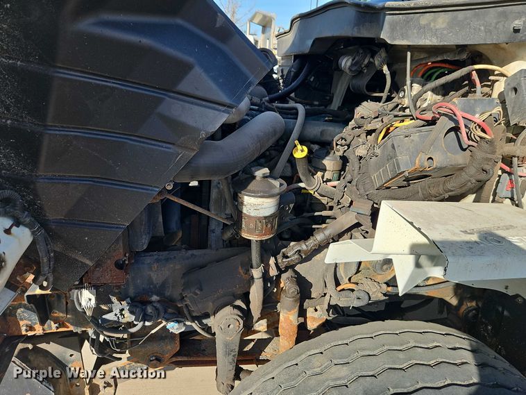 image for item EO4809 2007 International 7400 dump truck