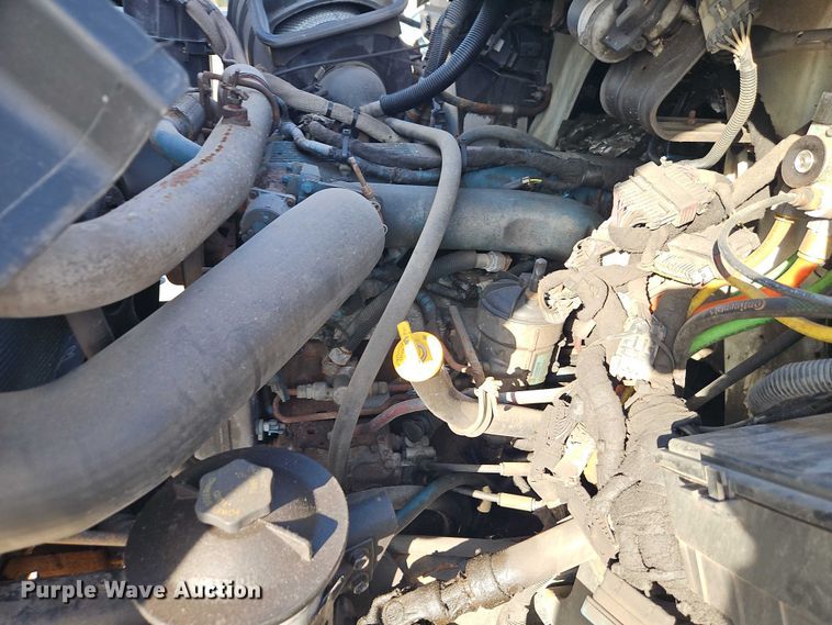 image for item EO4809 2007 International 7400 dump truck