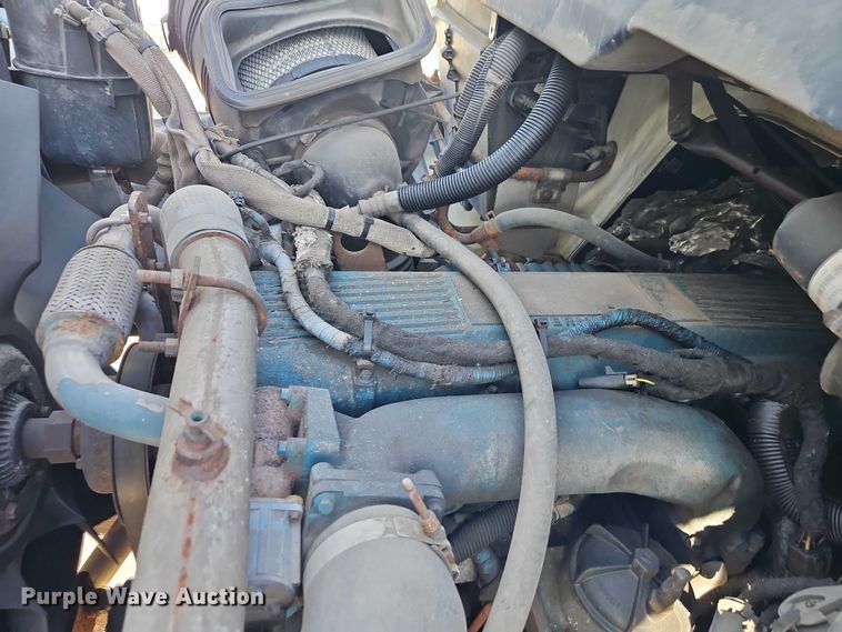 image for item EO4809 2007 International 7400 dump truck