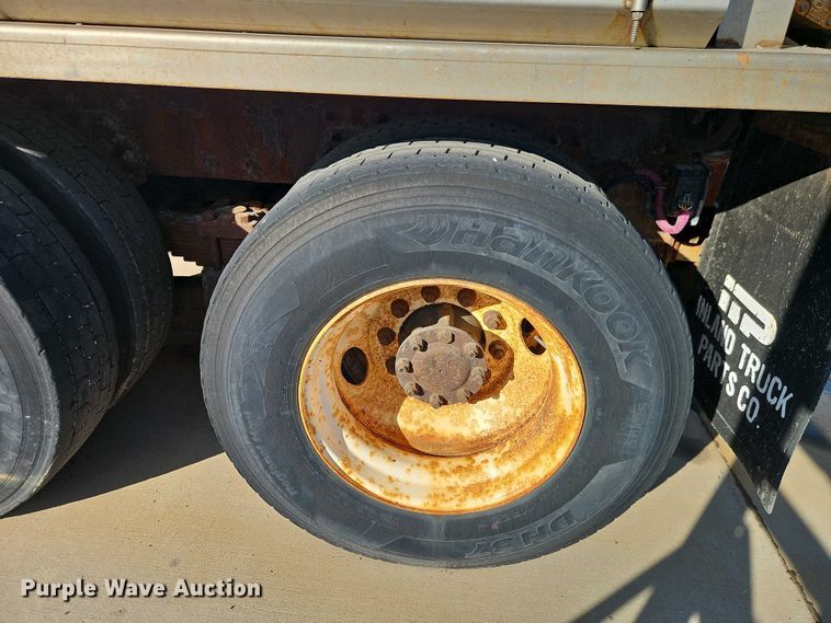 image for item EO4809 2007 International 7400 dump truck