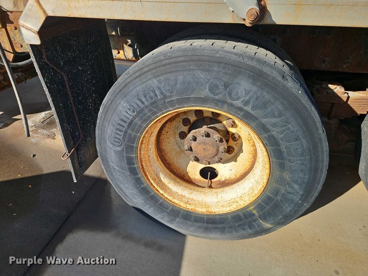 image for item EO4809 2007 International 7400 dump truck