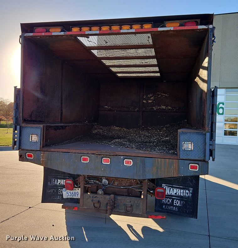 image for item EO4810 2000 Ford F450 Super Duty dump truck