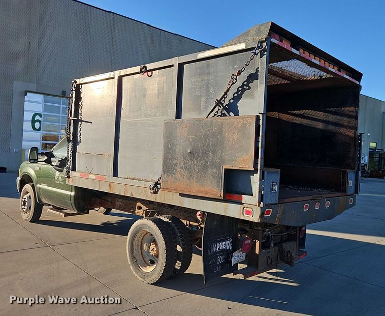 image for item EO4810 2000 Ford F450 Super Duty dump truck