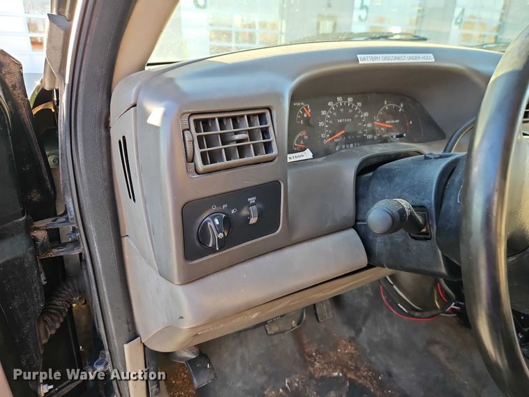 image for item EO4810 2000 Ford F450 Super Duty dump truck