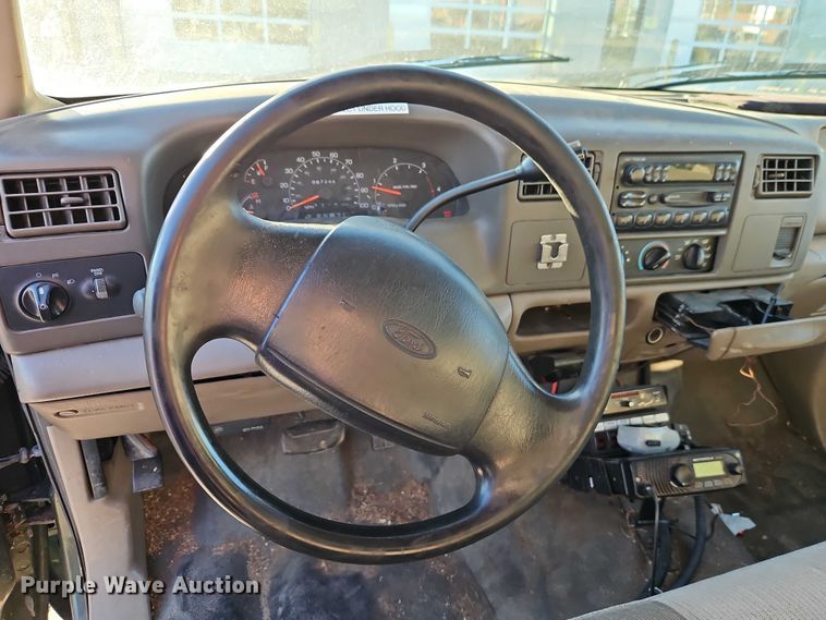 image for item EO4810 2000 Ford F450 Super Duty dump truck