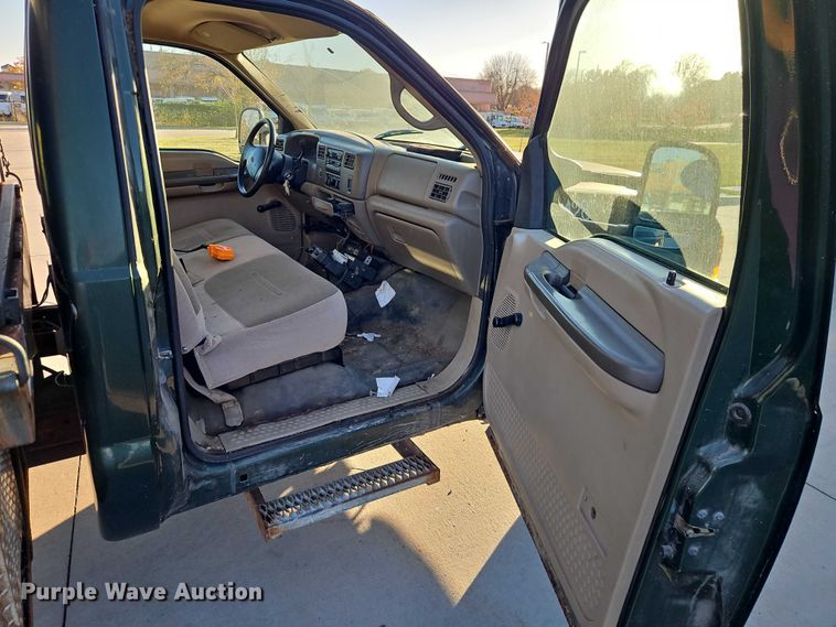 image for item EO4810 2000 Ford F450 Super Duty dump truck