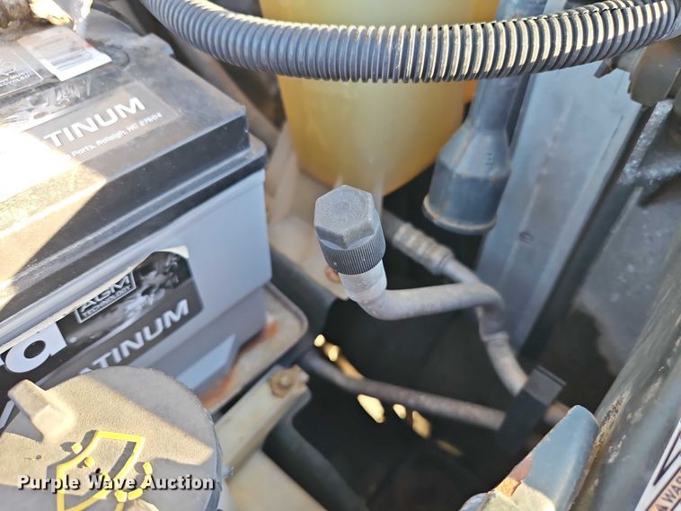 image for item EO4810 2000 Ford F450 Super Duty dump truck