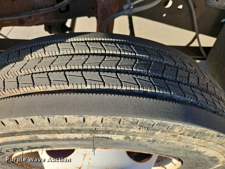 image for item EO4810 2000 Ford F450 Super Duty dump truck