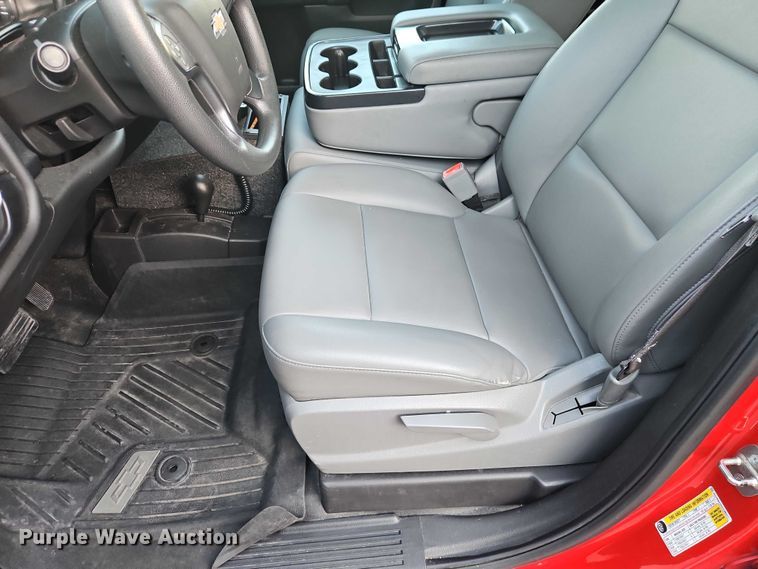 image for item EO4817 2016 Chevrolet Silverado 1500 Crew Cab pickup truck