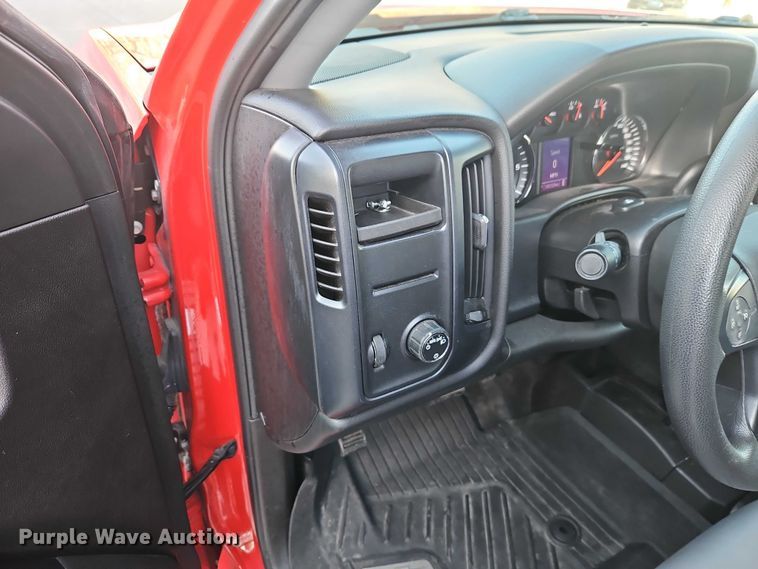 image for item EO4817 2016 Chevrolet Silverado 1500 Crew Cab pickup truck