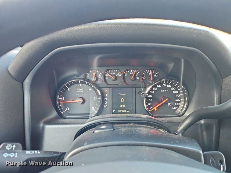 image for item EO4817 2016 Chevrolet Silverado 1500 Crew Cab pickup truck