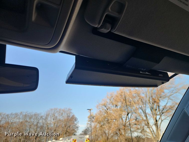 image for item EO4817 2016 Chevrolet Silverado 1500 Crew Cab pickup truck