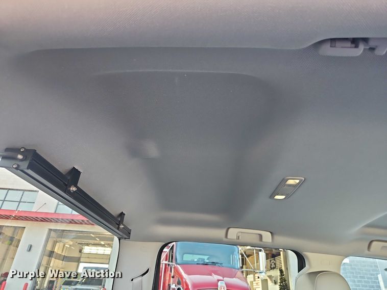 image for item EO4817 2016 Chevrolet Silverado 1500 Crew Cab pickup truck