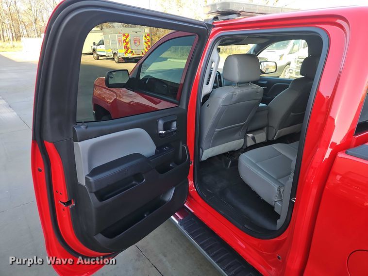 image for item EO4817 2016 Chevrolet Silverado 1500 Crew Cab pickup truck