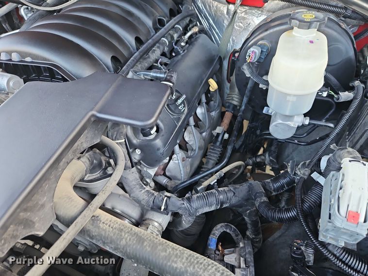 image for item EO4817 2016 Chevrolet Silverado 1500 Crew Cab pickup truck