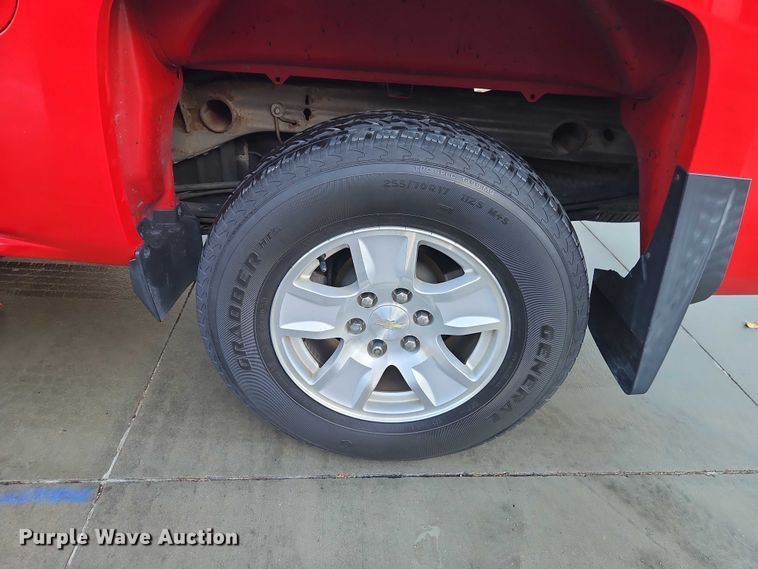 image for item EO4817 2016 Chevrolet Silverado 1500 Crew Cab pickup truck