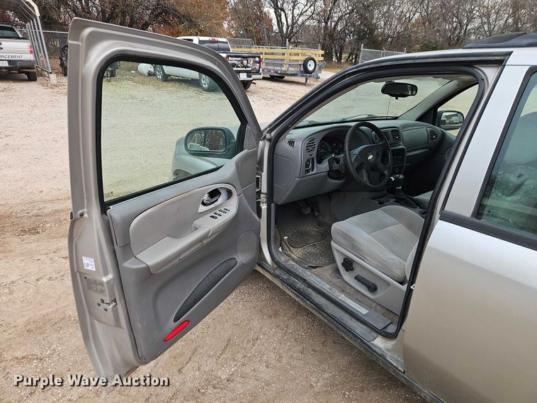 image for item EO4821 2007 Chevrolet Trail Blazer SUV