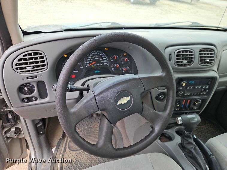 image for item EO4821 2007 Chevrolet Trail Blazer SUV