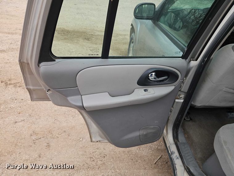 image for item EO4821 2007 Chevrolet Trail Blazer SUV