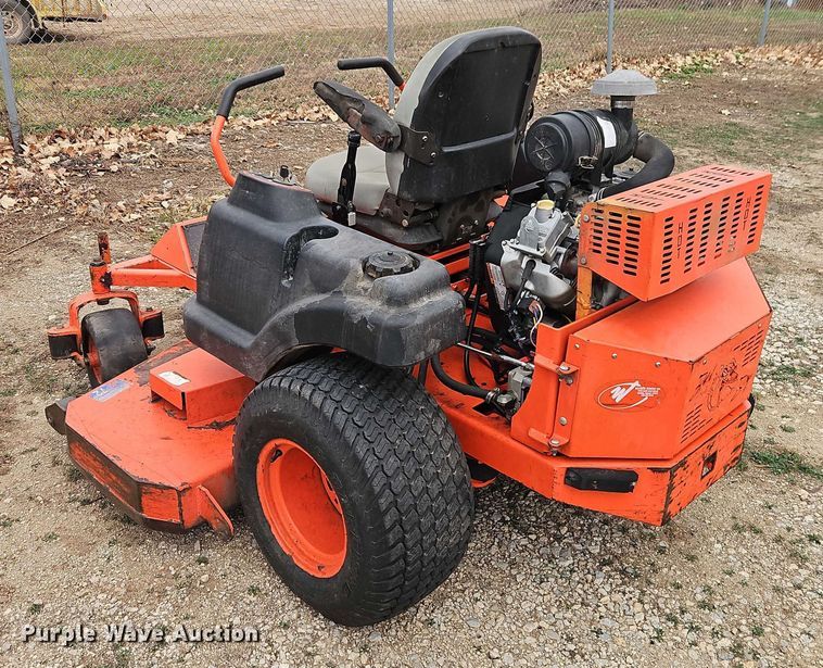 image for item EO4823 Bad Boy 7200 ZTR lawn mower