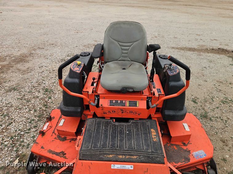 image for item EO4823 Bad Boy 7200 ZTR lawn mower