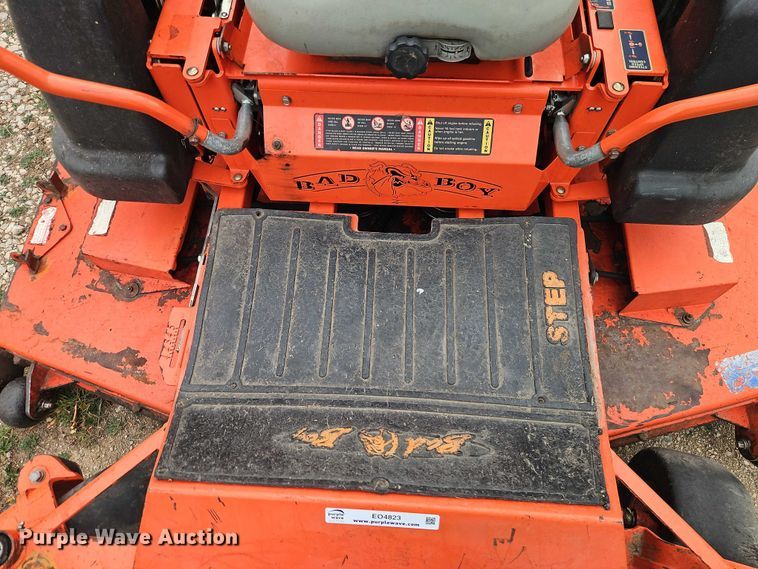 image for item EO4823 Bad Boy 7200 ZTR lawn mower