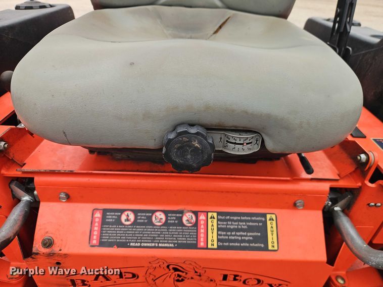image for item EO4823 Bad Boy 7200 ZTR lawn mower