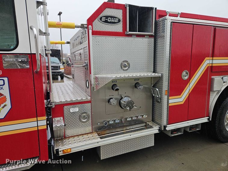 image for item EO4857 2001 Spartan Advantage pumper fire truck