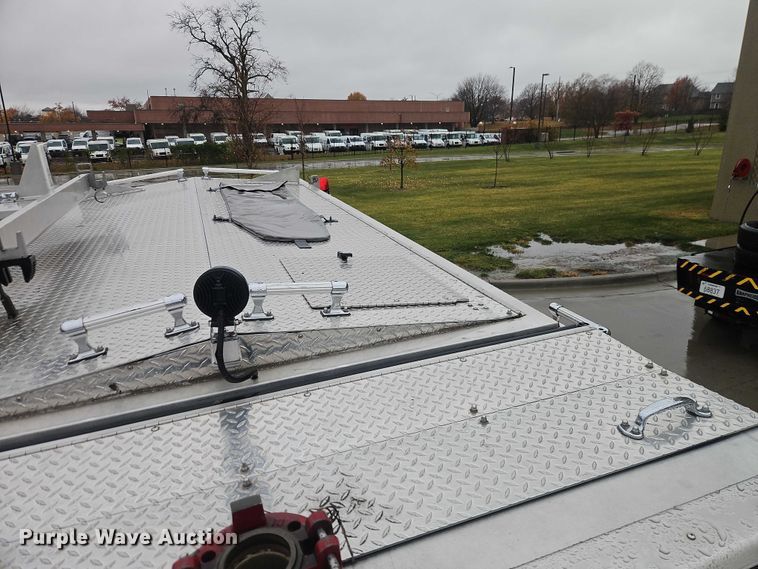 image for item EO4857 2001 Spartan Advantage pumper fire truck