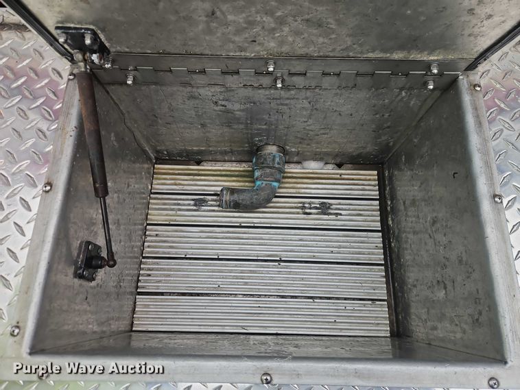 image for item EO4857 2001 Spartan Advantage pumper fire truck