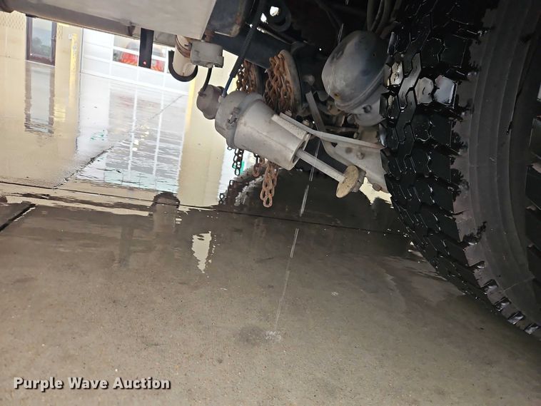 image for item EO4857 2001 Spartan Advantage pumper fire truck