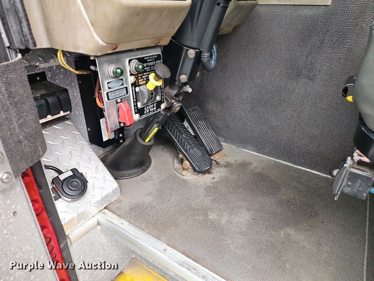 image for item EO4857 2001 Spartan Advantage pumper fire truck