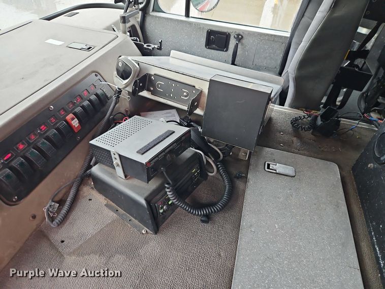 image for item EO4857 2001 Spartan Advantage pumper fire truck