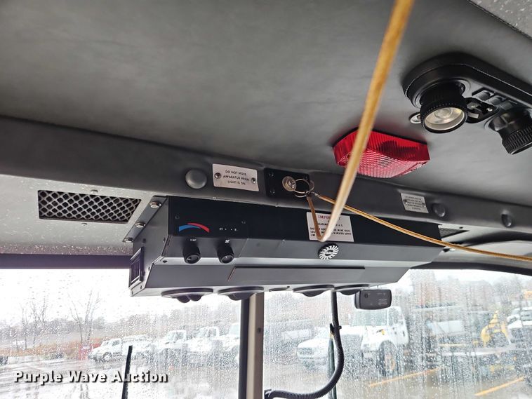 image for item EO4857 2001 Spartan Advantage pumper fire truck