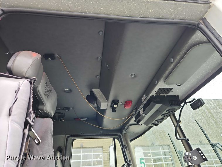 image for item EO4857 2001 Spartan Advantage pumper fire truck